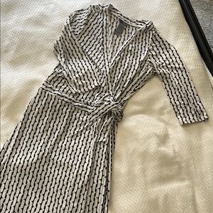 Bisou Bisou Geometric Black and White Patterned Wrap Dress